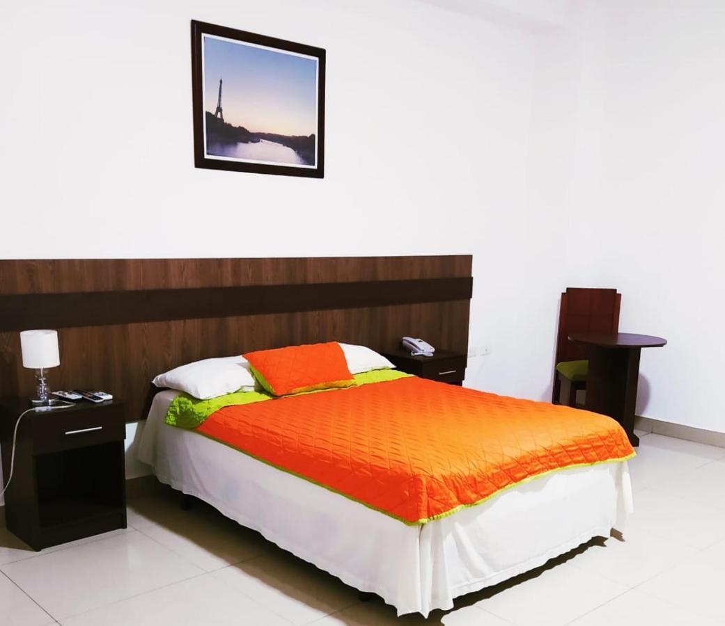 Manta Airport Hotel Bagian luar foto